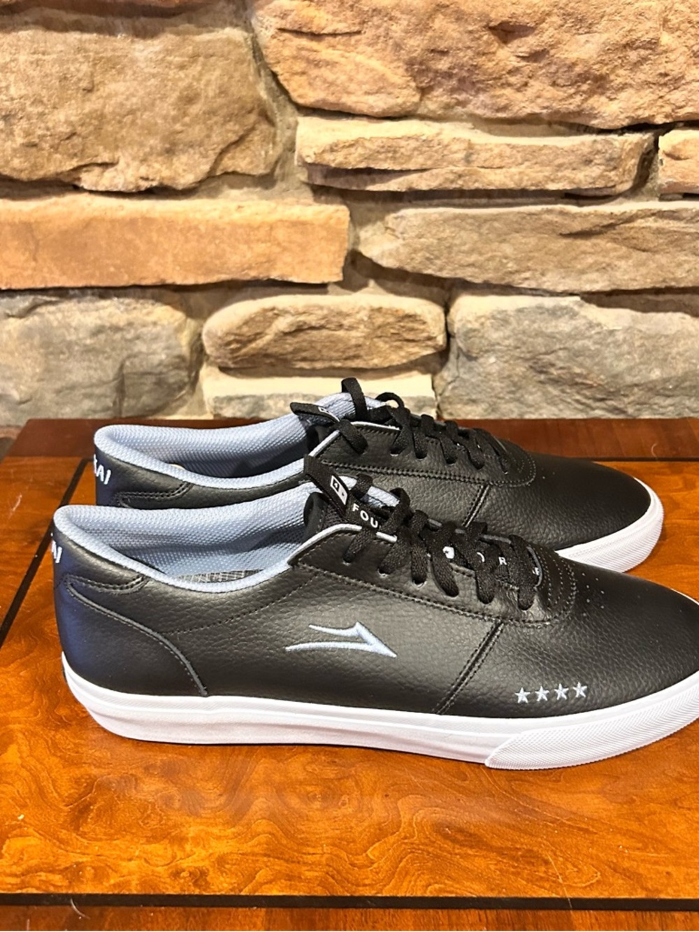 Black Lakai Manchester Casual Sneakers - Classic Low-Top men’s size 10.5 - Picture 3 of 6